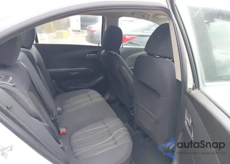 2016 Chevrolet Sonic Lt Auto из США, поврежденный, VIN 1G1JC5SG8G4181086